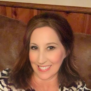 Meet your Posher, Carla